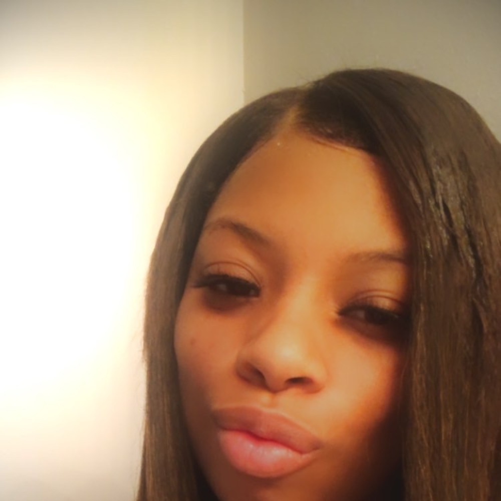 Meet your Posher, Marion